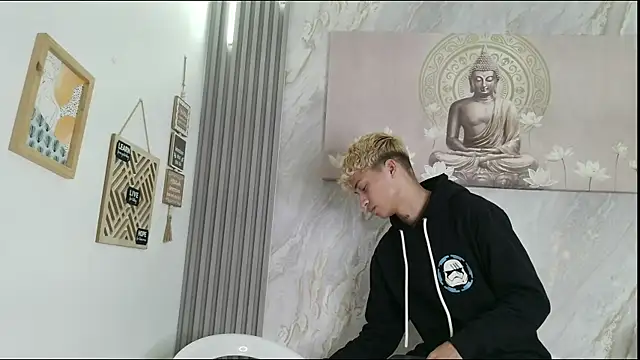 EMPIRE BOYS1 online show from 14, 4, 2026