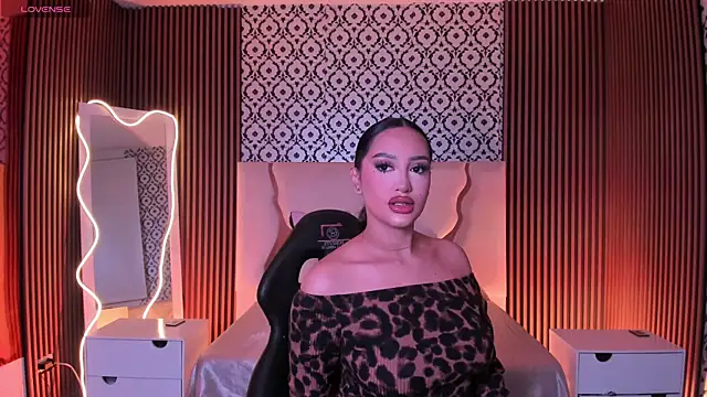 BEELLA TAY1 online show from 30, 3, 2026