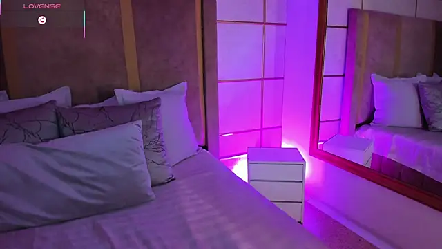 lyrabellini online show from 14, 11, 2025