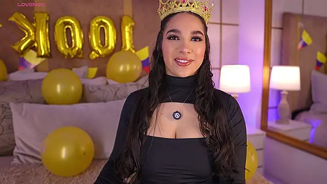 Snapshot of lyrabellini chatting on 21, 6, 2026 lyrabellini online show from 21, 6, 2026