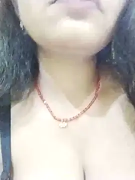 kiara-simmi online show from 24, 11, 2025