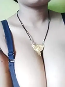 kiara-simmi online show from 29, 10, 2025