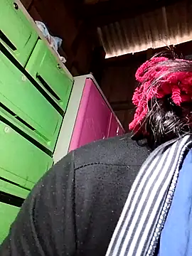 sweet lara33 online show from 12, 10, 2025