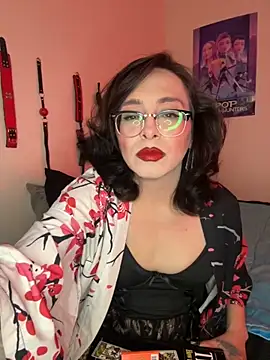 MiniMonroe online show from 2, 12, 2025