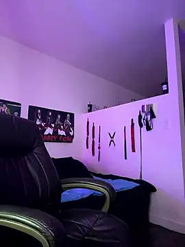 MiniMonroe online show from 13, 1, 2026