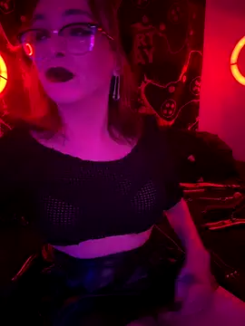 MiniMonroe online show from 9, 11, 2025