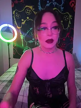 MiniMonroe online show from 5, 11, 2025