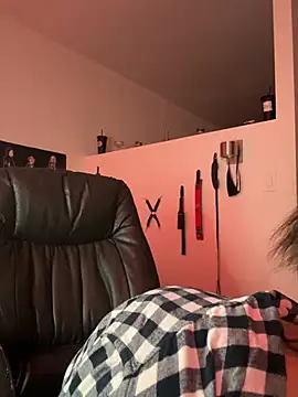 MiniMonroe online show from 7, 1, 2026