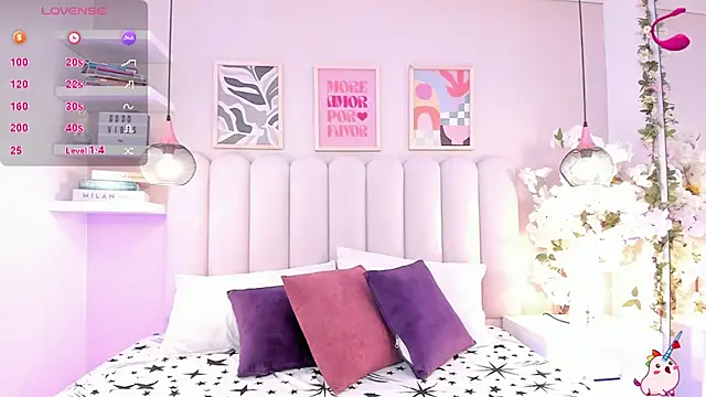 Isabella  gonzalez  online show from 18, 11, 2025