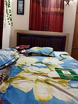 Tanha18 online show from 14, 4, 2026