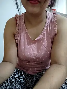 Tanha18 online show from 4, 11, 2025