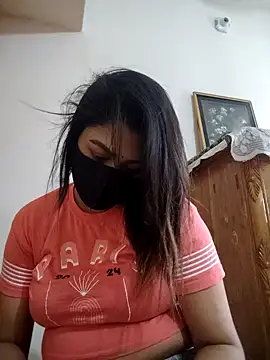 Tanha18 online show from 19, 10, 2025