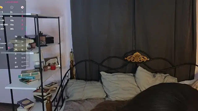 Ruth Going online show from 21, 12, 2025