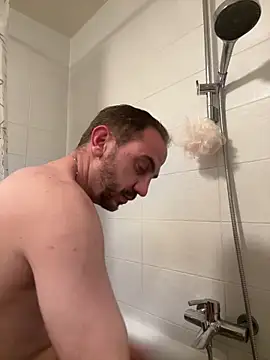 Snapshot of AlexGogo23 chatting on 25, 3, 2026 AlexGogo23 online show from 25, 3, 2026