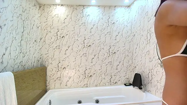 Snapshot of Jesey_bather chatting on 18, 1, 2026 Jesey bather online show from 18, 1, 2026