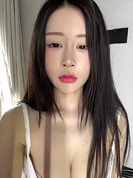 yiyi 3523 online show from 13, 5, 2026