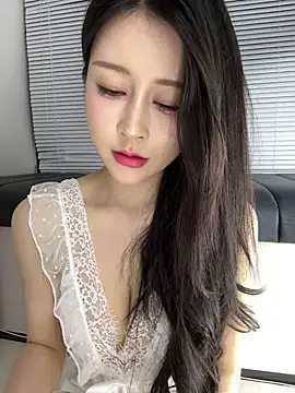yiyi 3523 online show from 27, 5, 2026
