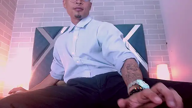 Jayden Morris online show from 4, 4, 2026