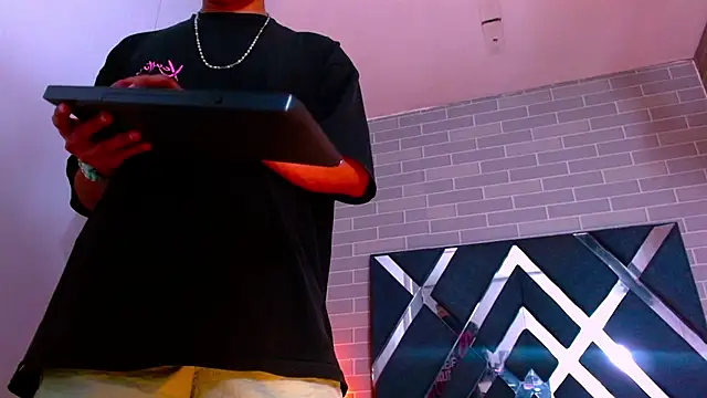 Jayden Morris online show from 5, 2, 2026