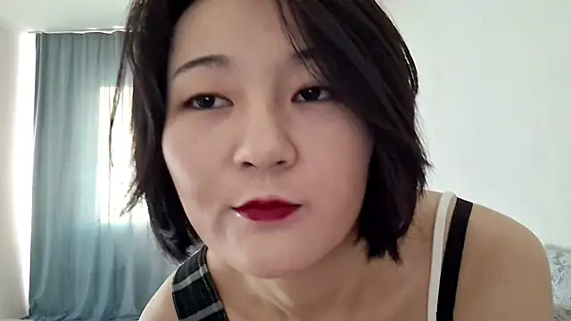 Lyndasilk online show from 1, 4, 2026