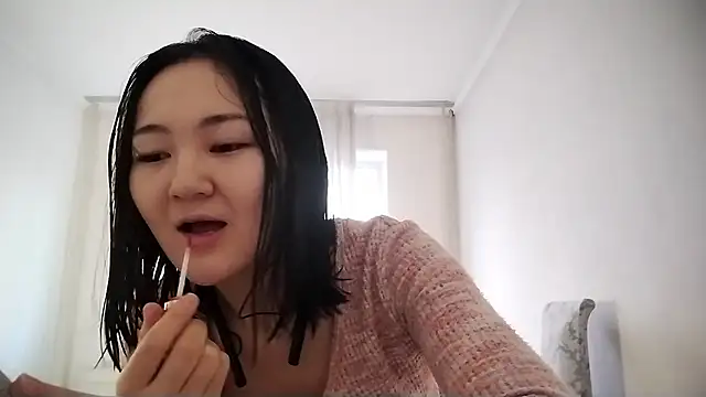 Lyndasilk online show from 20, 11, 2025