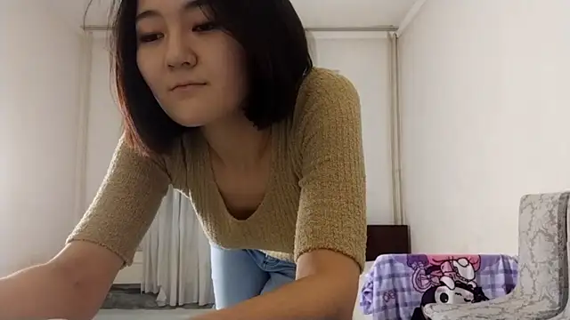 Lyndasilk online show from 1, 12, 2025