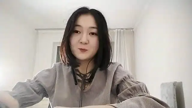 Lyndasilk online show from 19, 10, 2025