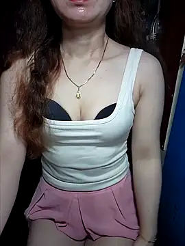 LeanaLy online show from 9, 11, 2025