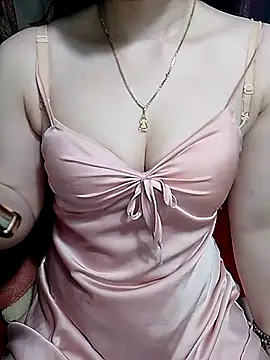 LeanaLy online show from 15, 4, 2026