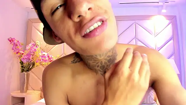 Snapshot of GaelCarter chatting on 11, 11, 2025 GaelCarter online show from 11, 11, 2025