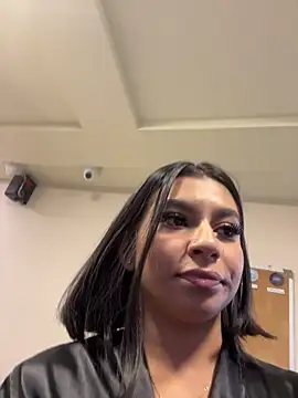 AlyssaRay online show from 30, 4, 2026