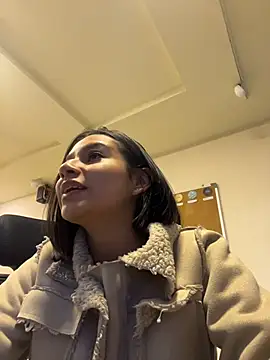 AlyssaRay online show from 25, 3, 2026