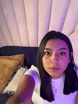 AlyssaRay online show from 5, 12, 2025