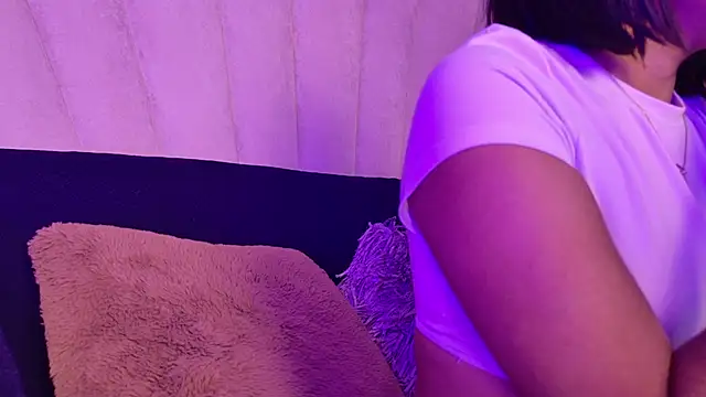 AlyssaRay online show from 22, 12, 2025