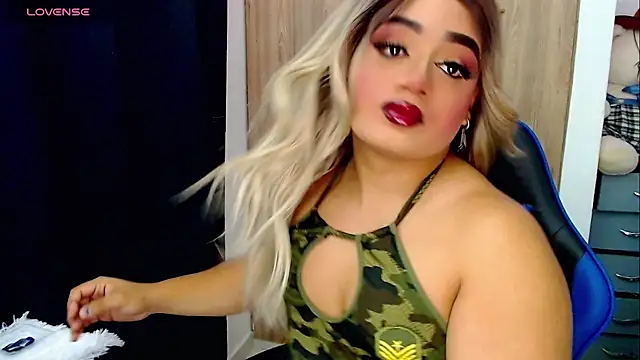 Sofiabigcock22 online show from 13, 1, 2026