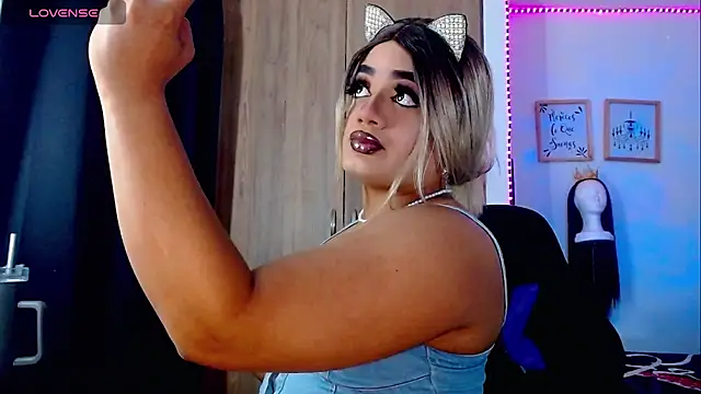 Sofiabigcock22 online show from 13, 2, 2026