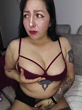 kitten25-hott online show from 14, 1, 2026