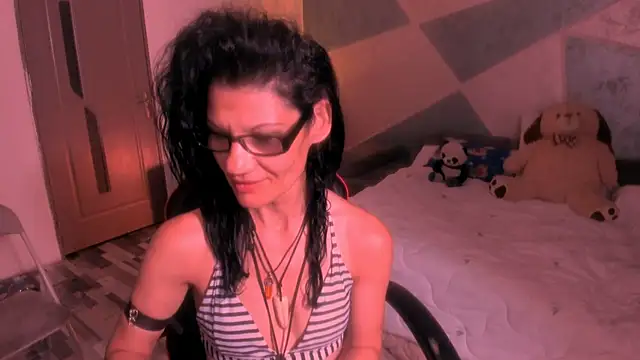 Snapshot of SweetSin40 chatting on 9, 7, 2026 SweetSin40 online show from 9, 7, 2026