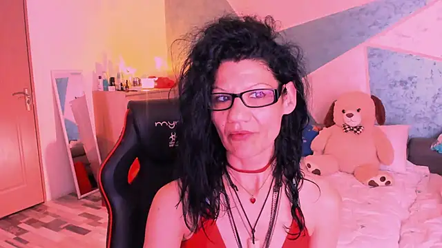 SweetSin40 online show from 11, 5, 2026