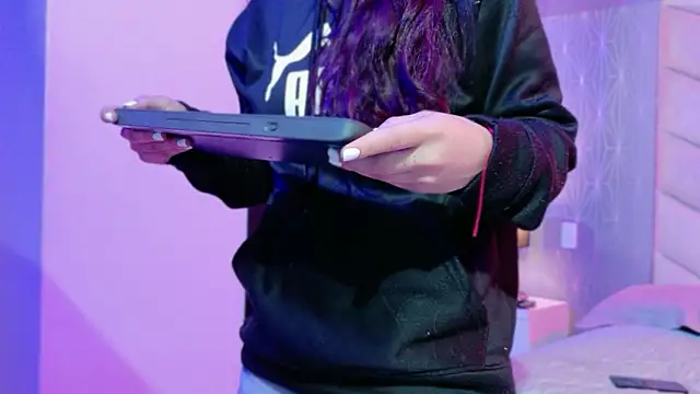 CARO ADAMS1 online show from 15, 1, 2026