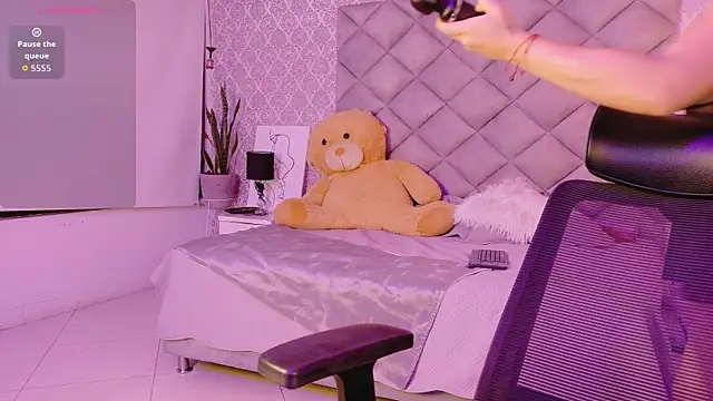 CARO ADAMS1 online show from 23, 2, 2026