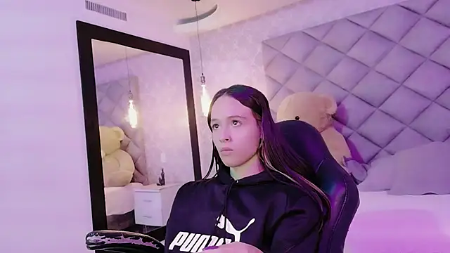 CARO ADAMS1 online show from 27, 11, 2025