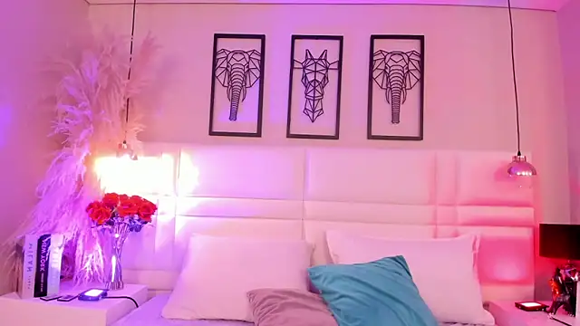 Ari lynn  online show from 17, 11, 2025