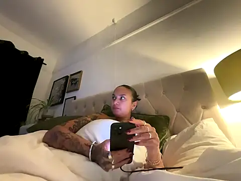 sexygoddessjessy online show from 17, 11, 2025