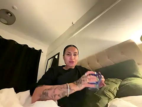 sexygoddessjessy online show from 8, 1, 2026