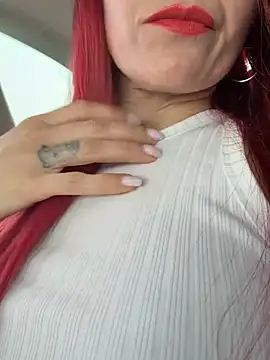 Snapshot of Miss-85 chatting on 9, 5, 2026 Miss-85 online show from 9, 5, 2026