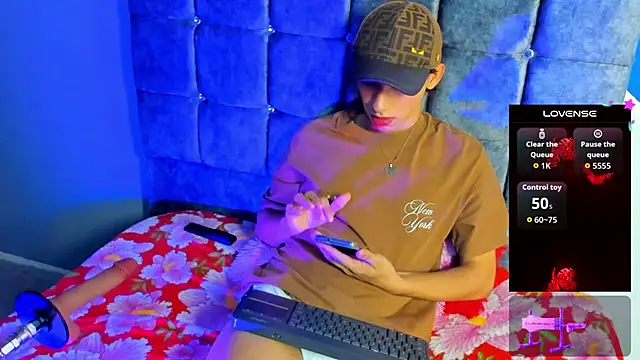 Snapshot of kalet-skinny chatting on 15, 10, 2025 kalet-skinny online show from 15, 10, 2025