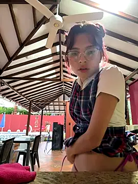 l0lita sweet online show from 4, 11, 2025