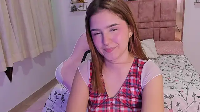 Snapshot of MIACUTEE_ chatting on 13, 7, 2026 MIACUTEE online show from 13, 7, 2026