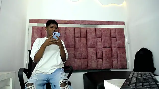 Mick storm online show from 8, 3, 2026